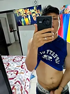 Snapshot of Dirty-Guy-Naugthy chatting on 11.11.25 Dirty-Guy-Naugthy online show from 11.11.25