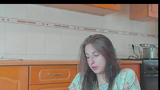 Snapshot of jessica_kitti chatting on 11.10.25 jessica kitti online show from 11.10.25