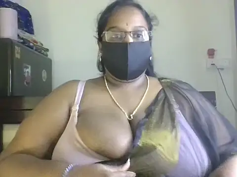 hootypriya online show from 07.29.26