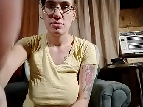 Harley and The Joker online show from 11.26.25