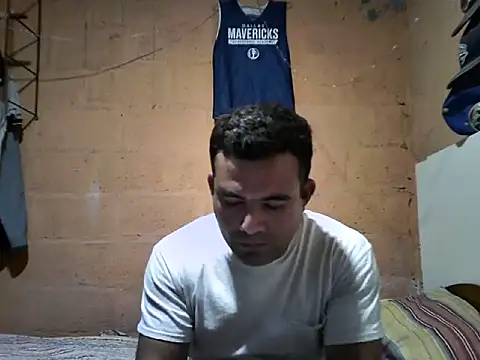 Snapshot of Joe_hotsex chatting on 11.18.25 Joe hotsex online show from 11.18.25