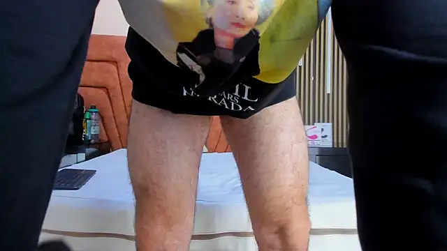 Snapshot of HARRY_FLYNN chatting on 11.14.25 HARRY FLYNN online show from 11.14.25