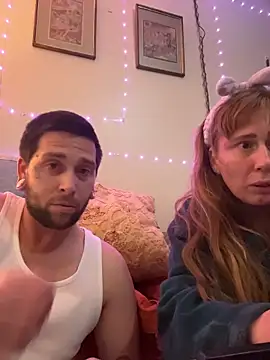 Redriddinghood8 online show from 11.21.25