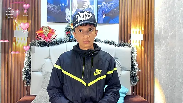 Elian Julian online show from 11.21.25