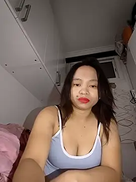 Snapshot of MyAssyWantsYou chatting on 11.04.25 MyAssyWantsYou online show from 11.04.25