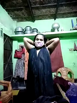 Snapshot of Hot_shorna chatting on 11.08.25 Hot shorna online show from 11.08.25