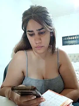 Snapshot of nahiarabiel33 chatting on 11.07.25 nahiarabiel33 online show from 11.07.25