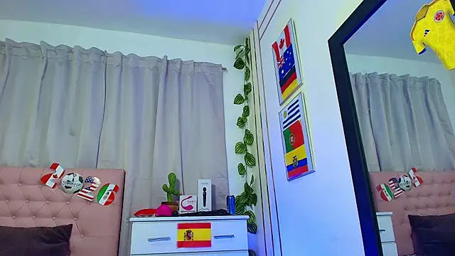 Lulu swarts online show from 07.05.26
