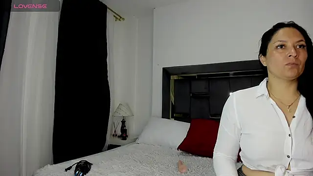 CatleyaSmith online show from 01.16.26