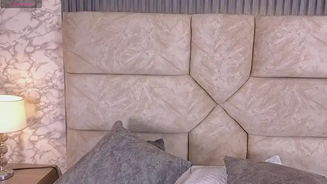 violett fowlerxx online show from 05.12.26