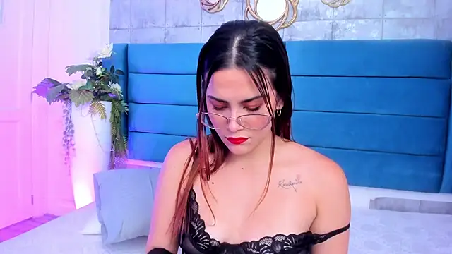 Snapshot of SaraAlvarezx chatting on 03.14.26 SaraAlvarezx online show from 03.14.26