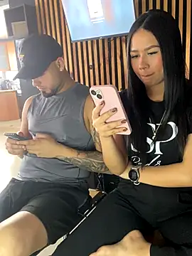 Snapshot of Brandon_girls69hot chatting on 11.06.25 Brandon girls69hot online show from 11.06.25