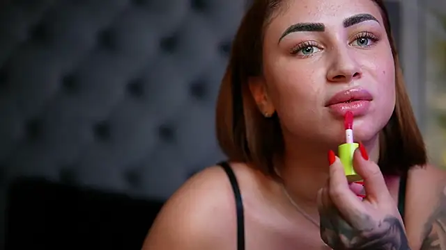 Snapshot of AmeliaJupiter chatting on 11.04.25 AmeliaJupiter online show from 11.04.25