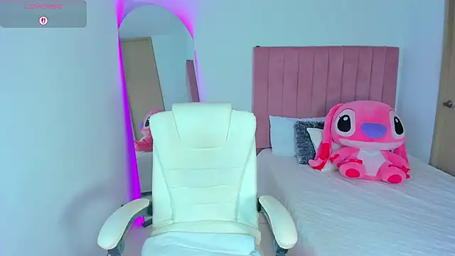 Janettcruz online show from 01.10.26