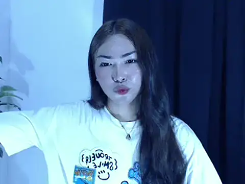 Snapshot of HarlsObsession chatting on 11.10.25 HarlsObsession online show from 11.10.25