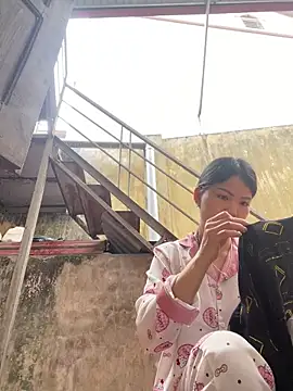 Snapshot of Beolulu chatting on 02.24.26 Beolulu online show from 02.24.26