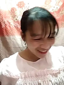 Snapshot of bupbe-baby chatting on 11.08.25 bupbe-baby online show from 11.08.25