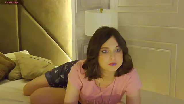 Snapshot of Ruby_de_Cherry chatting on 11.11.25 Ruby de Cherry online show from 11.11.25