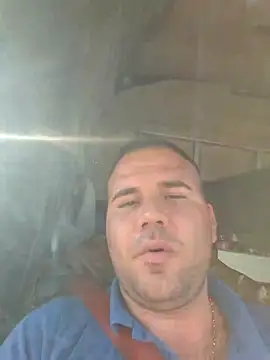 Snapshot of Chubbytop454 chatting on 11.05.25 Chubbytop454 online show from 11.05.25