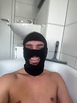 Snapshot of Germanboy81 chatting on 11.05.25 Germanboy81 online show from 11.05.25