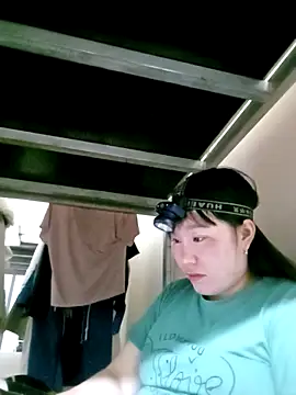 Snapshot of Helen_kelly chatting on 12.21.25 Helen kelly online show from 12.21.25