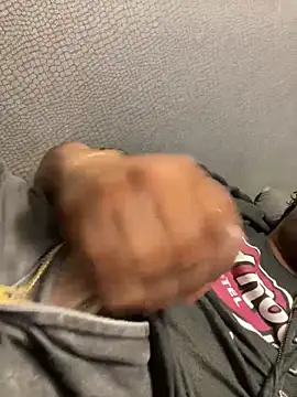 Snapshot of Alex281225 chatting on 11.05.25 Alex281225 online show from 11.05.25