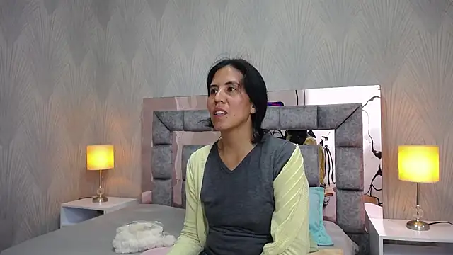 GiselaZivic online show from 05.11.26