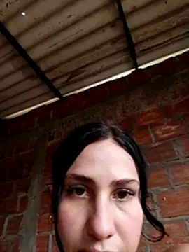 Snapshot of katalellahot03 chatting on 12.01.25 katalellahot03 online show from 12.01.25