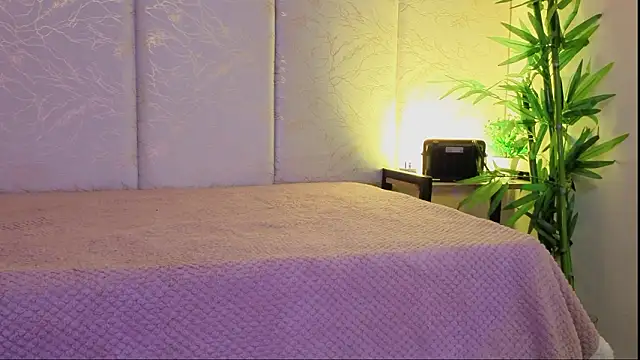  ViolletteNoir  online show from 03.16.26