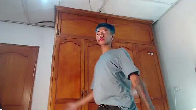 Tessachains 2  online show from 02.10.26