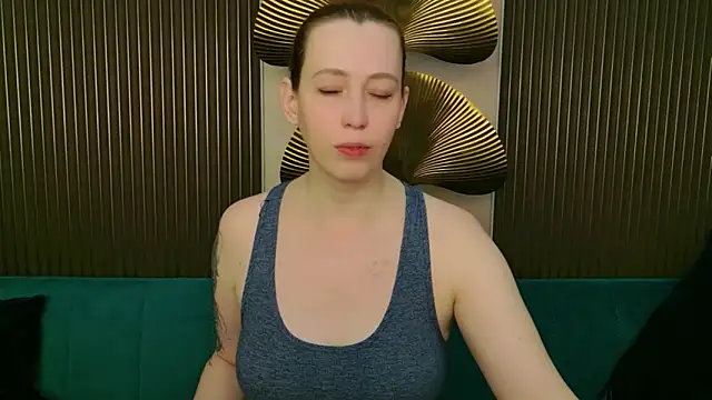 Evie Berret online show from 03.28.26