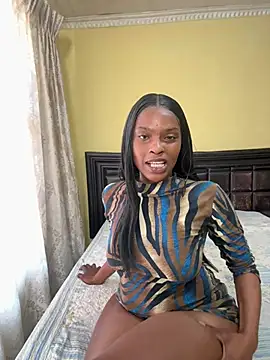NiaLong21  online show from 07.18.26