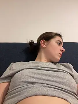 Snapshot of topvibestati chatting on 11.25.25 topvibestati online show from 11.25.25