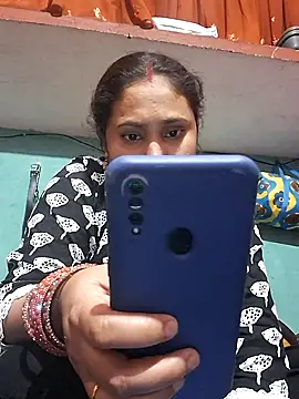 Snapshot of ZANUUA chatting on 11.07.25 ZANUUA online show from 11.07.25