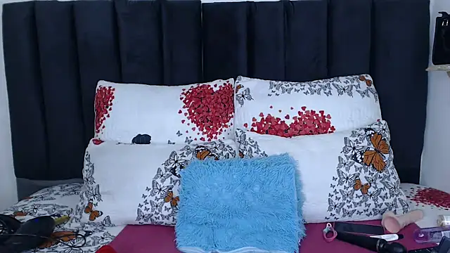 Miss-Berries online show from 06.05.26