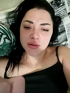 Snapshot of Hilly_Bernie chatting on 11.07.25 Hilly Bernie online show from 11.07.25