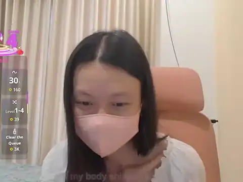 Lil-Cherries online show from 11.10.25