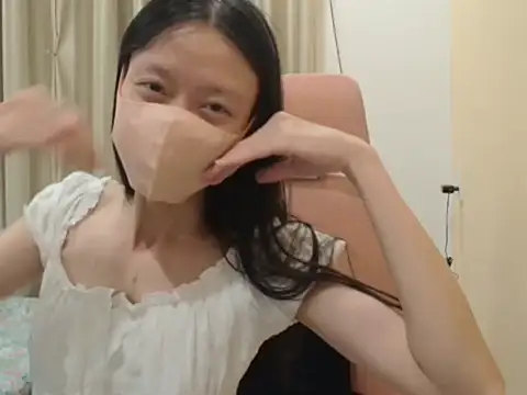 Lil-Cherries online show from 02.03.26