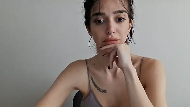 gloriyapg online show from 12.14.25