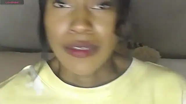 Snapshot of Aliis_Love chatting on 12.14.25 Aliis Love online show from 12.14.25