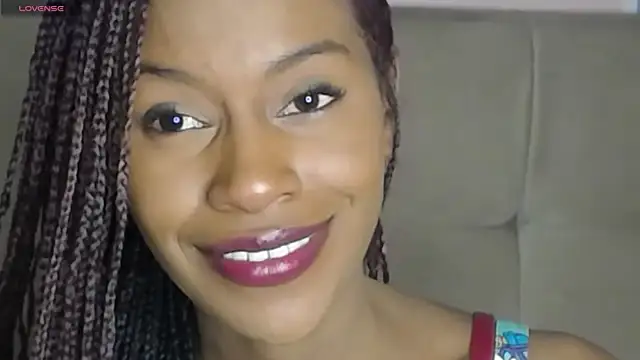 Snapshot of Aliis_Love chatting on 12.18.25 Aliis Love online show from 12.18.25