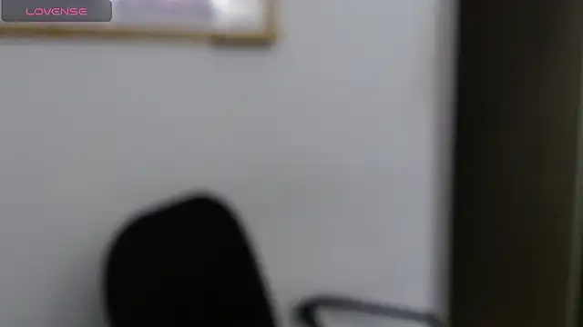 LorieFerrer online show from 02.13.25