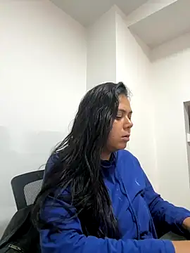 LorieFerrer online show from 10.16.25