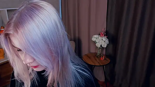 Snapshot of DonnetteShaban chatting on 11.07.25 DonnetteShaban online show from 11.07.25