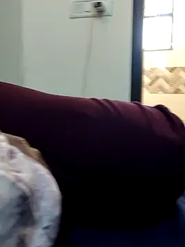 Snapshot of Piya_Bakshi chatting on 11.12.25 Piya Bakshi online show from 11.12.25