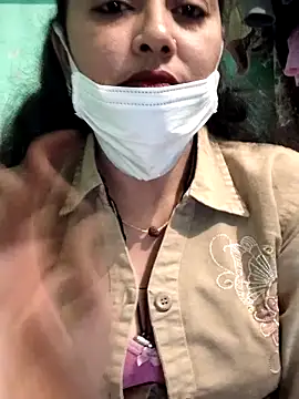 Snapshot of Piya_Bakshi chatting on 11.27.25 Piya Bakshi online show from 11.27.25