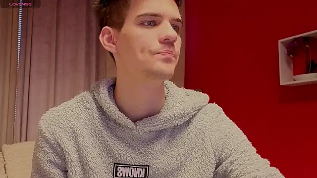 Snapshot of LiamMerci chatting on 11.11.25 LiamMerci online show from 11.11.25