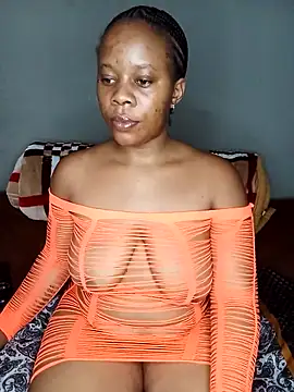 Snapshot of Emmylove-xr25 chatting on 11.23.25 Emmylove-xr25 online show from 11.23.25