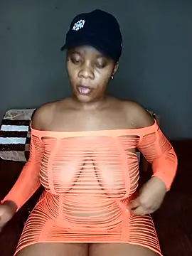 Snapshot of Emmylove-xr25 chatting on 11.29.25 Emmylove-xr25 online show from 11.29.25