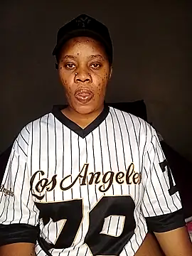 Snapshot of Emmylove-xr25 chatting on 02.15.26 Emmylove-xr25 online show from 02.15.26